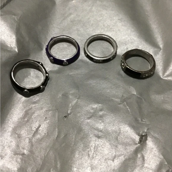 4 Rings - Picture 3 of 3